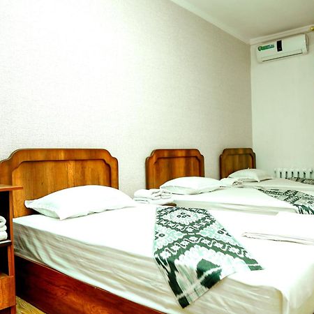 Hotel Mir Адрес Abu Ali Ibn Sino 4A Бухара Екстер'єр фото