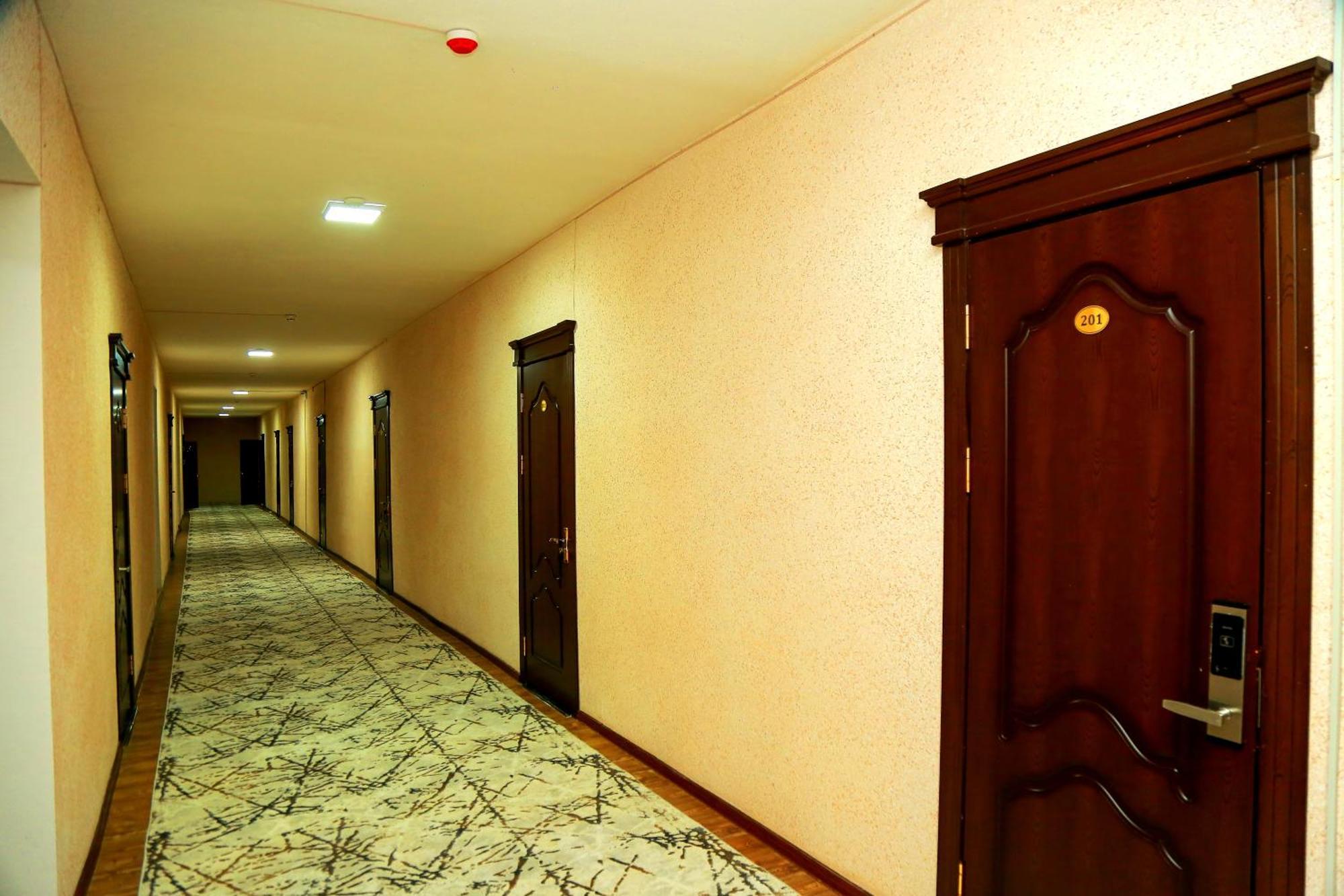 Hotel Mir Адрес Abu Ali Ibn Sino 4A Бухара Екстер'єр фото